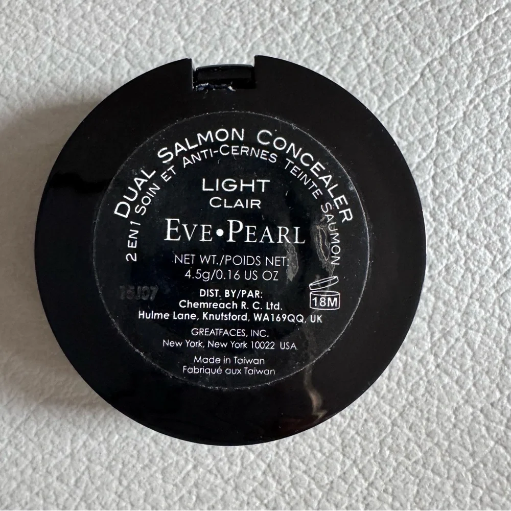 EVE PEARL Dual Salmon Concealer | Shade: Light Clair
